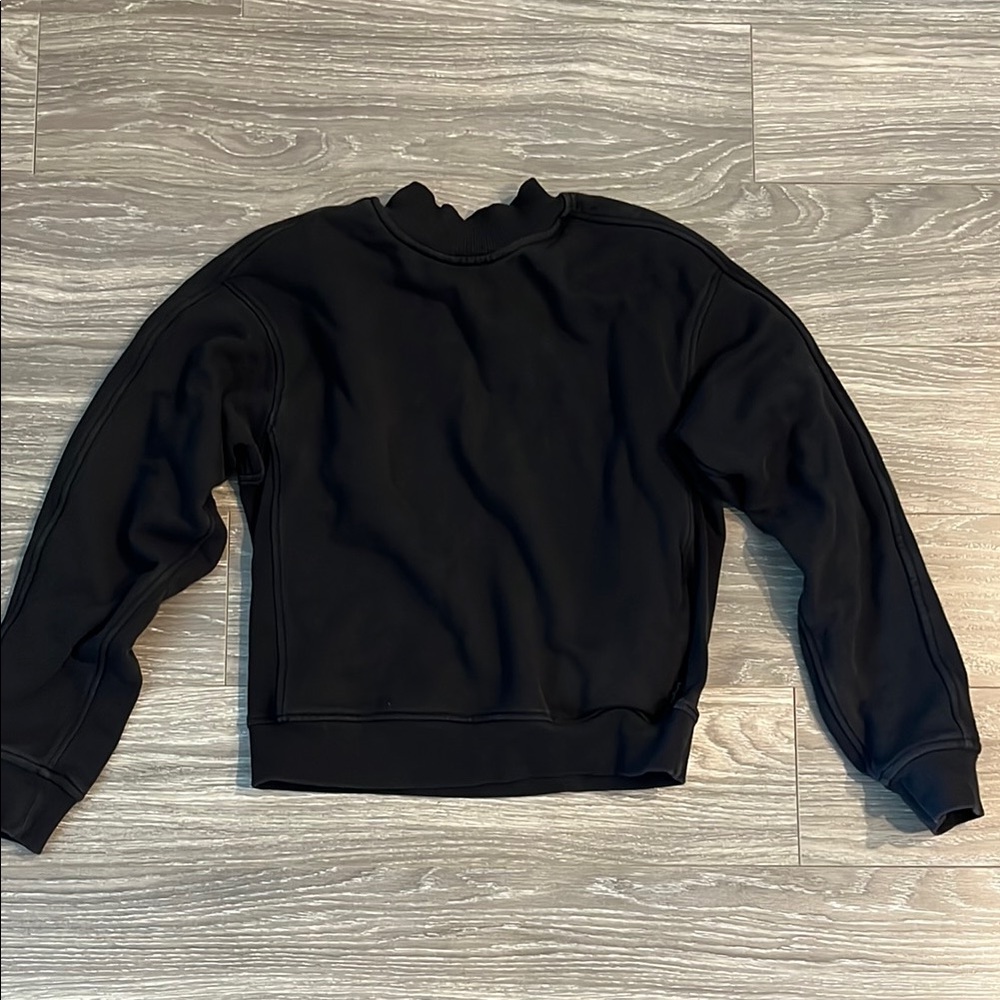Lululemon Black Women's Crewneck